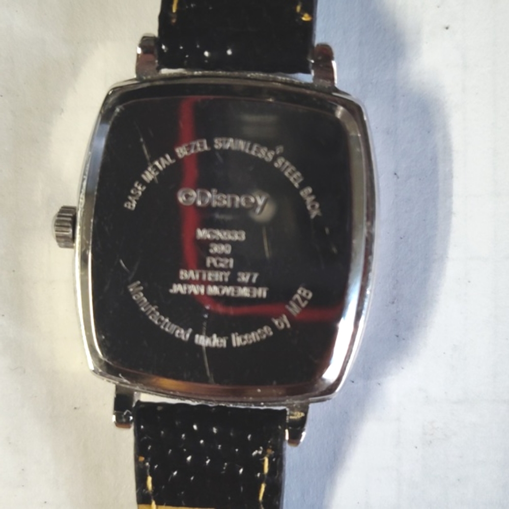 Mickey Mouse Disney watch - Picture 2 of 8